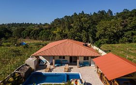 Sunflower Village Villa Girasoles